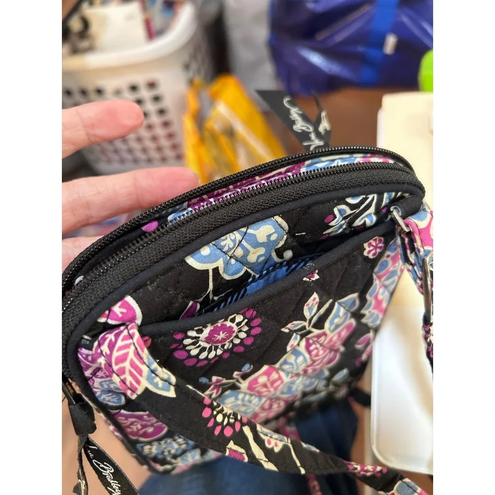 Vera Bradley Black Floral Crossbody Bag Purse Small Travel‎ Organizer